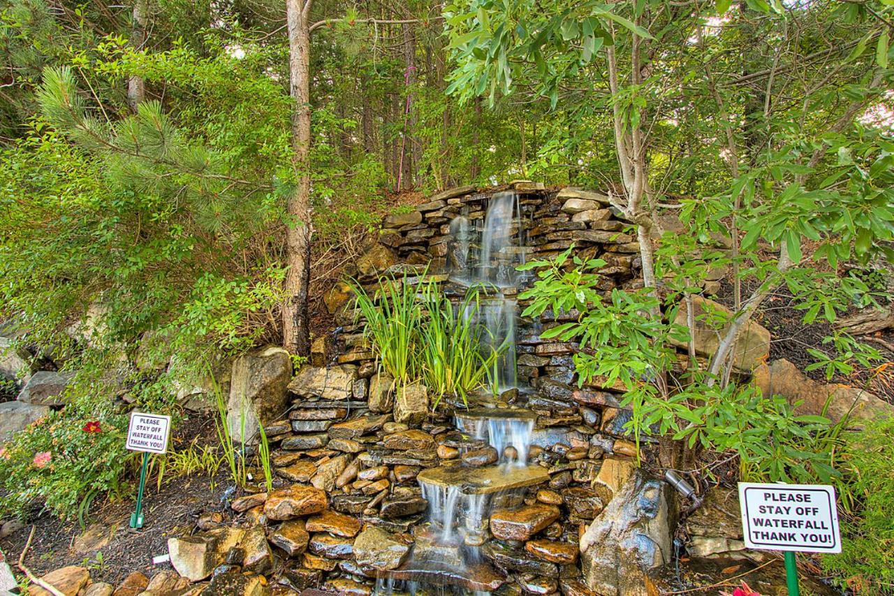 Tanasi Lodge - Reunions, Retreats, Weddings, Family Getaways เซอเวียร์วีล ภายนอก รูปภาพ
