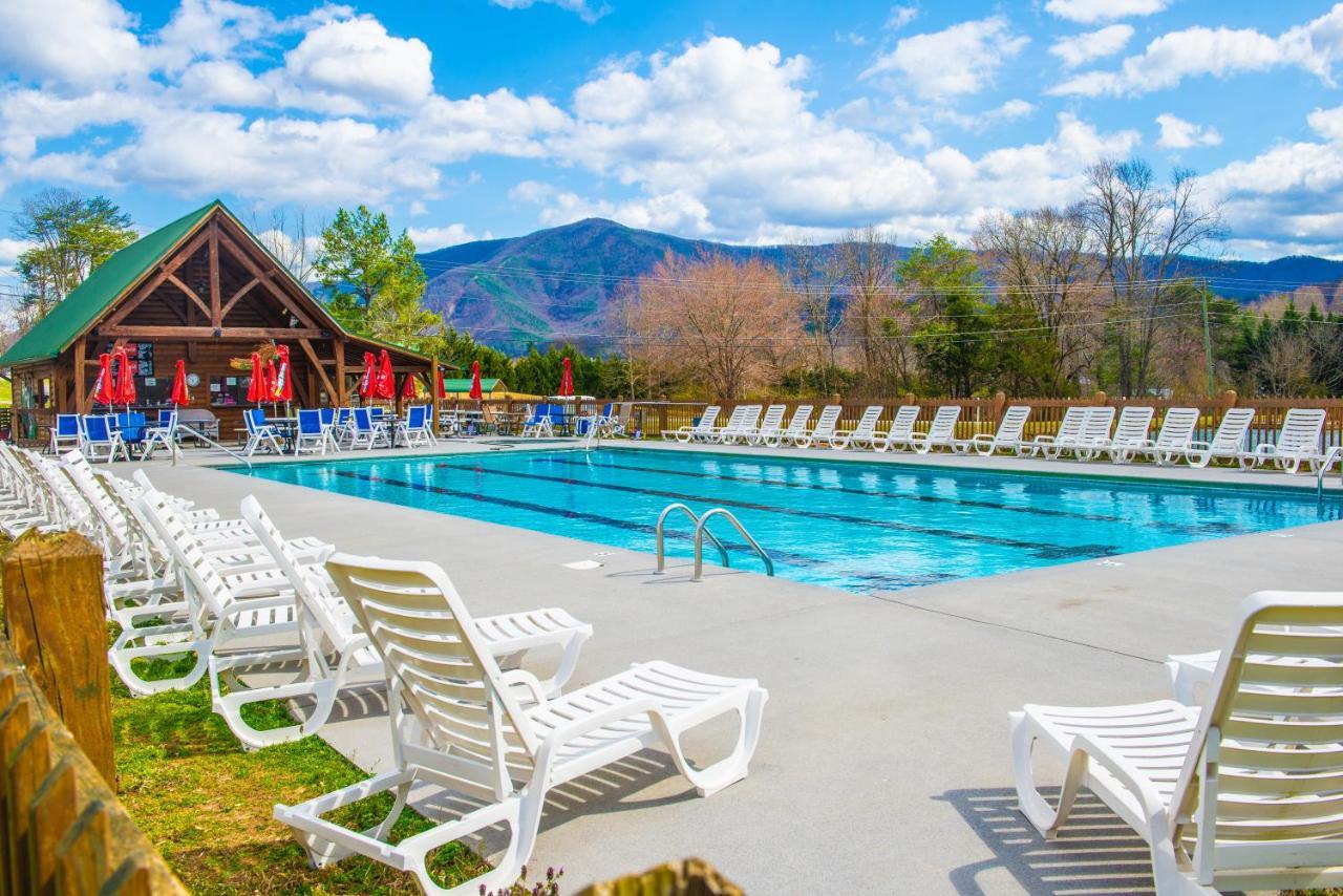 Tanasi Lodge - Reunions, Retreats, Weddings, Family Getaways เซอเวียร์วีล ภายนอก รูปภาพ